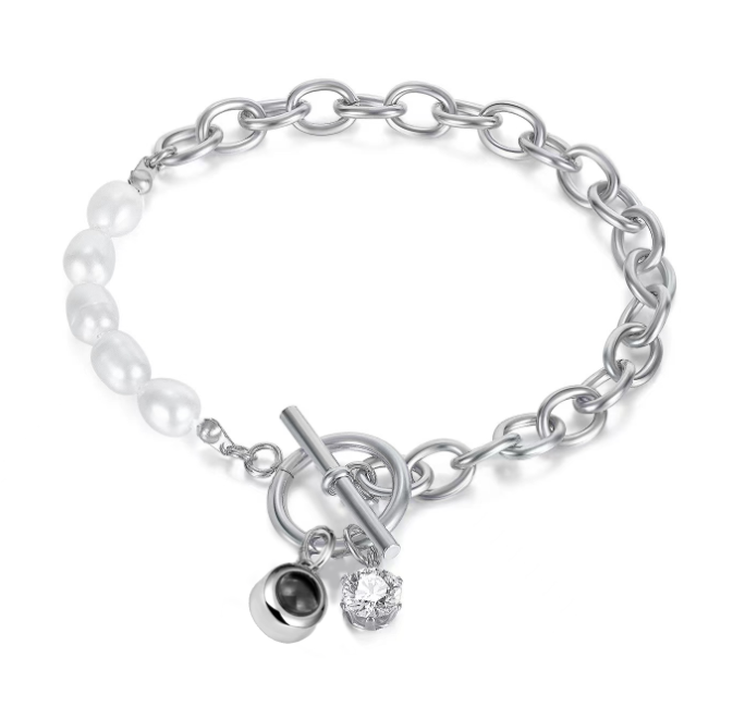 צמיד טיפני פנינה עם תמונה מוצפנת