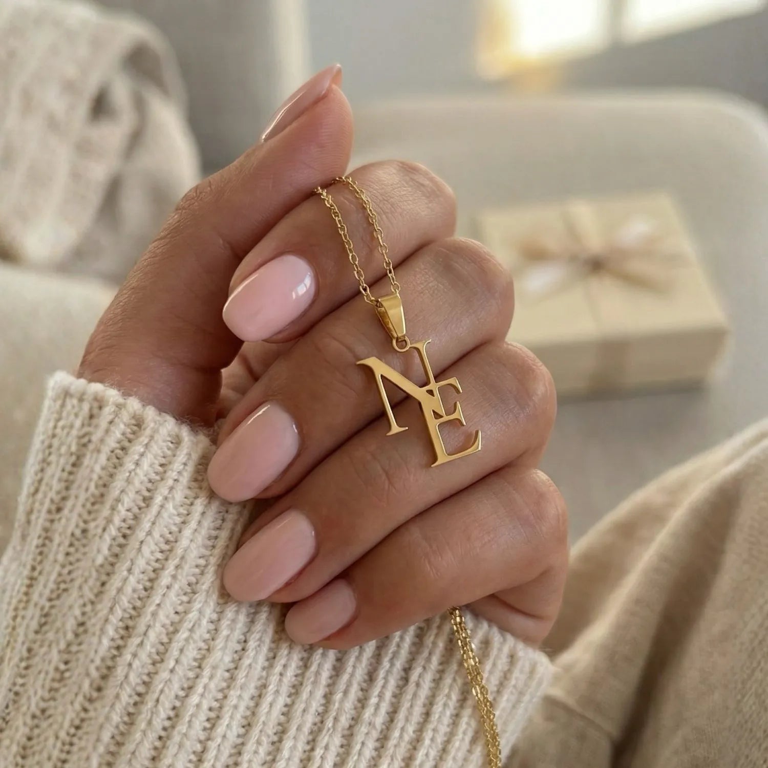 Eliana | שרשרת עם ראשי תיבות כפולים (קנה 1 קבל 1 חינם)